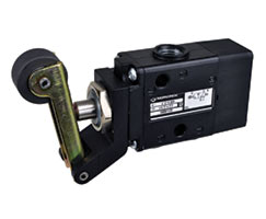 03062402, Super X 3/2 mechanical valve, Roller lever/Pilot, G1/4