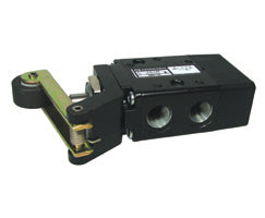 03061102, Super X 3/2 mechanical valve, Roller lever/Spring, G1/4